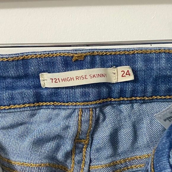 Levi’s 721 Distressed Skinny Blue Jeans SIZE 24 - Picture 4 of 7